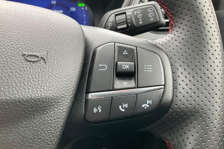 Ford KUGA Photo autoimg-5f231e89d1decce94447240b354f4b98c6c7eccf.jpg
