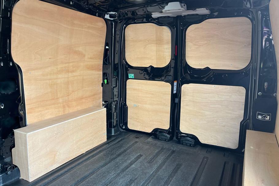 Used Ford TRANSIT CUSTOM WR75NBG 4