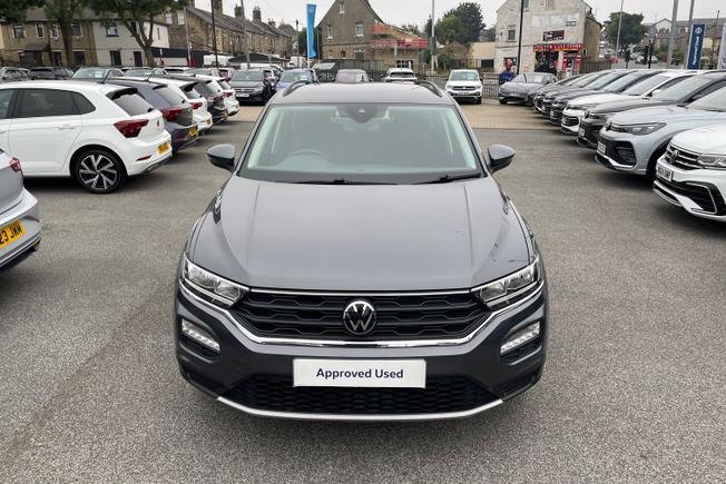 Volkswagen T-Roc Photo 31