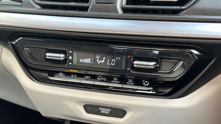 Used Suzuki Swift WD25LDX 12