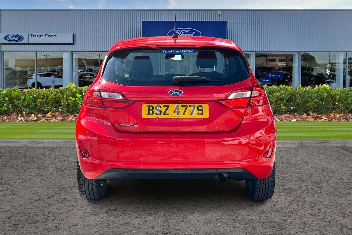 Ford FIESTA Photo 6