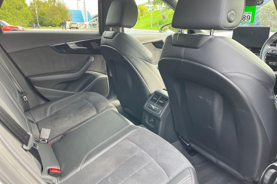 Audi A4 Photo autoimg-5f3d978ba7640a8bbc967cefb91b0d922346f1e7.jpg