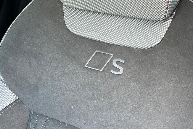 Audi Q3 Photo 35