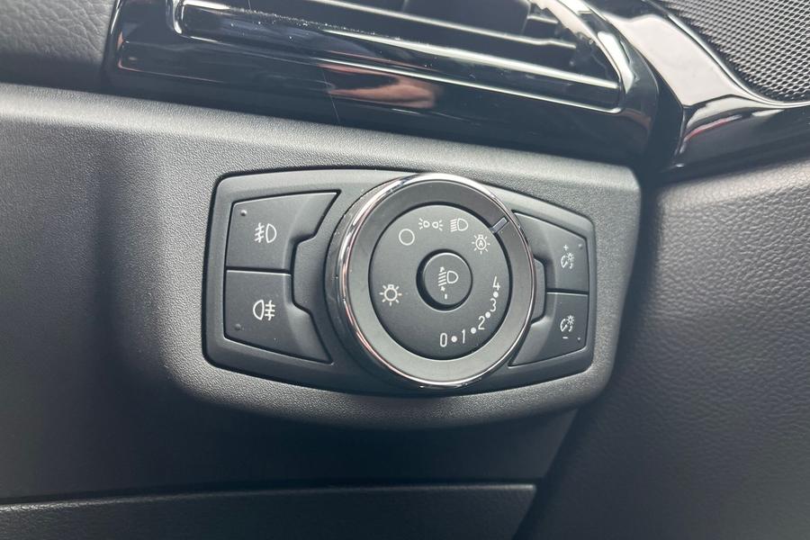 Ford MONDEO Photo autoimg-5f43823bb555ce9b0b28d3cf1f5011f3b80f5bf4.jpg