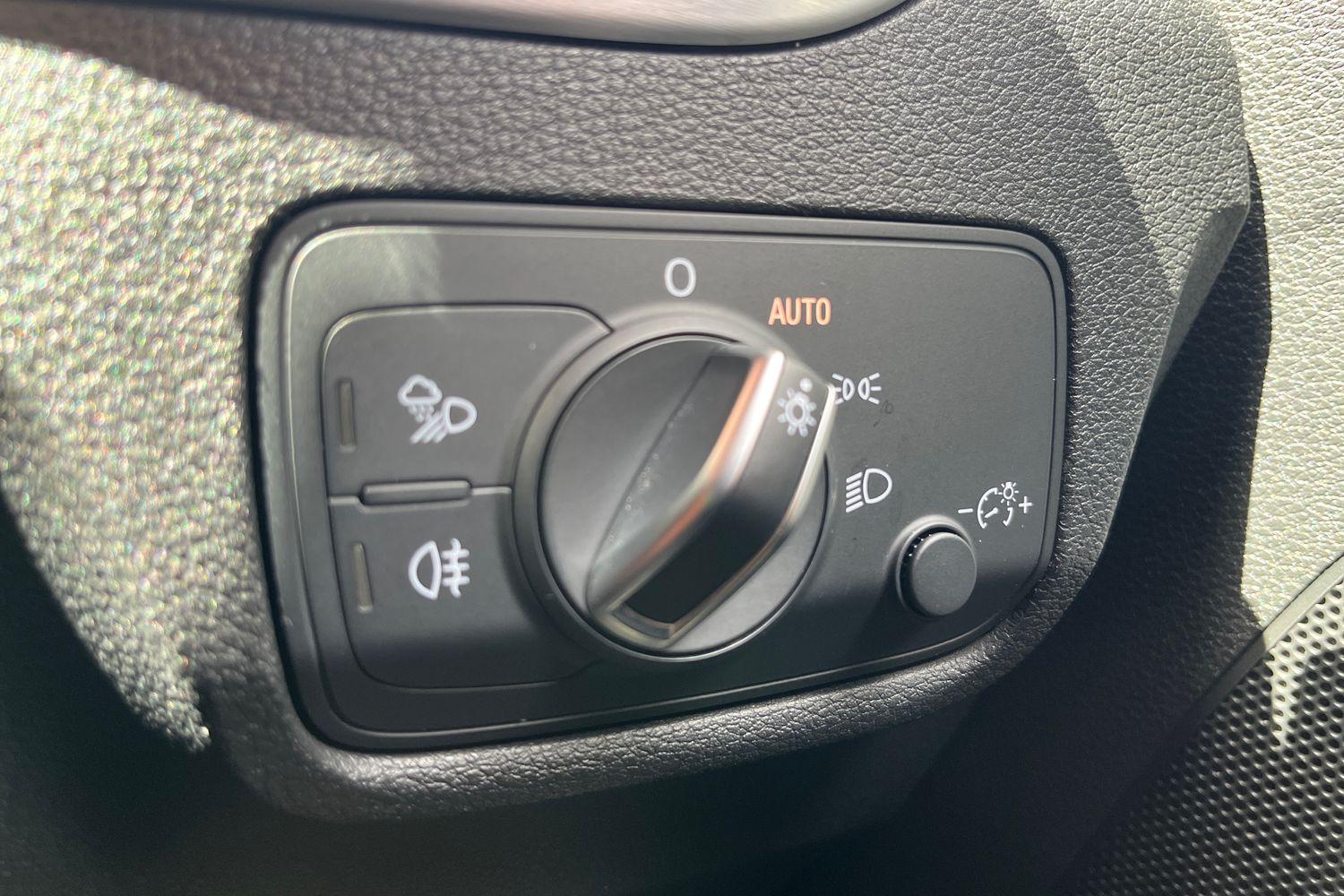 Audi Q2 Photo 23