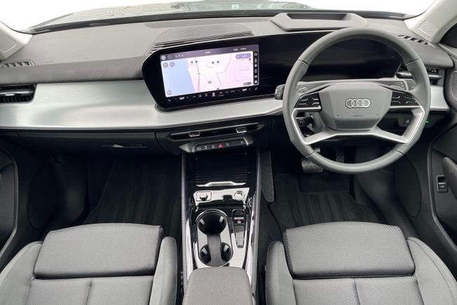 AUDI Q3 Photo 10