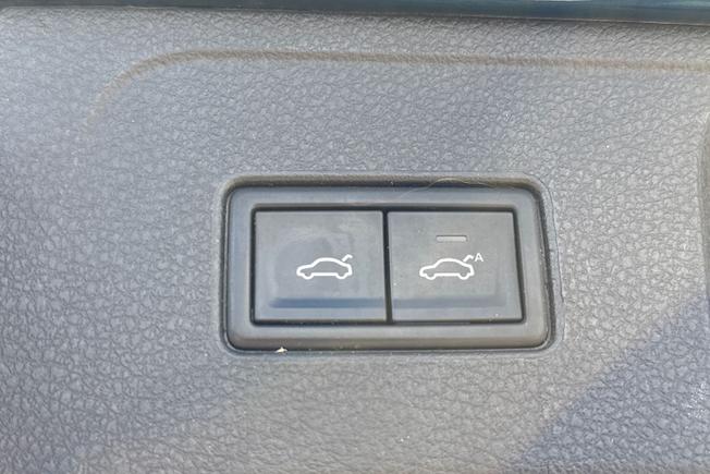 VOLKSWAGEN Passat Photo 30