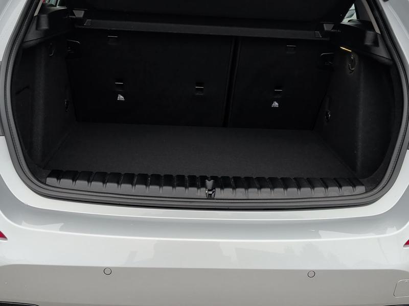 Used BMW 1 Series YG20AEF 33