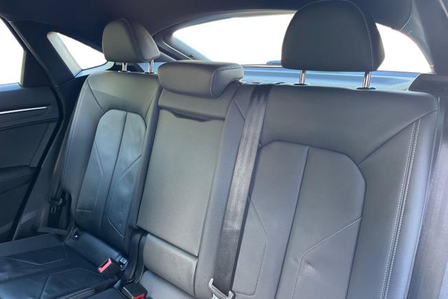 Audi Q3 Photo 9