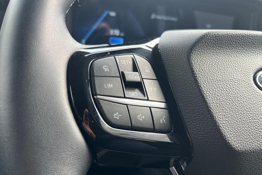 Ford E-TOURNEO COURIER Photo autoimg-5f4f9187725705b1e2de90e0bfea433dbc7f9a05.jpg