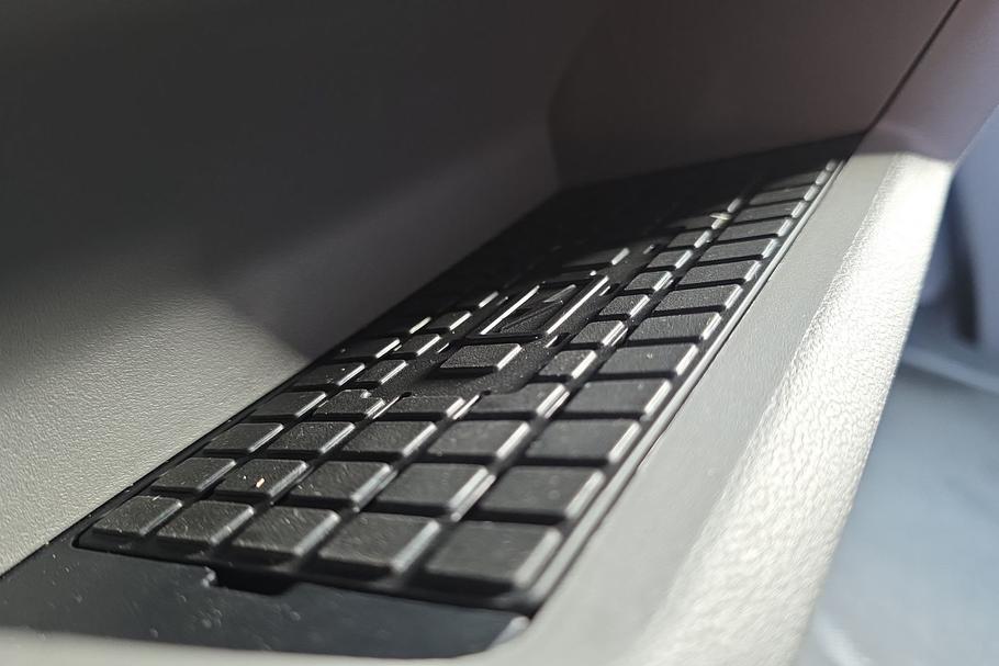 Used Ford E-TRANSIT CUSTOM AF75WWB 18