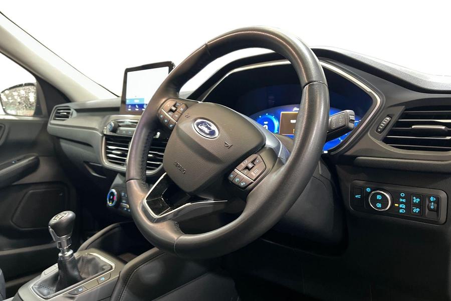 Ford KUGA Photo autoimg-5f588e73054fd4bfc4604b89c483e4a769232cde.jpg