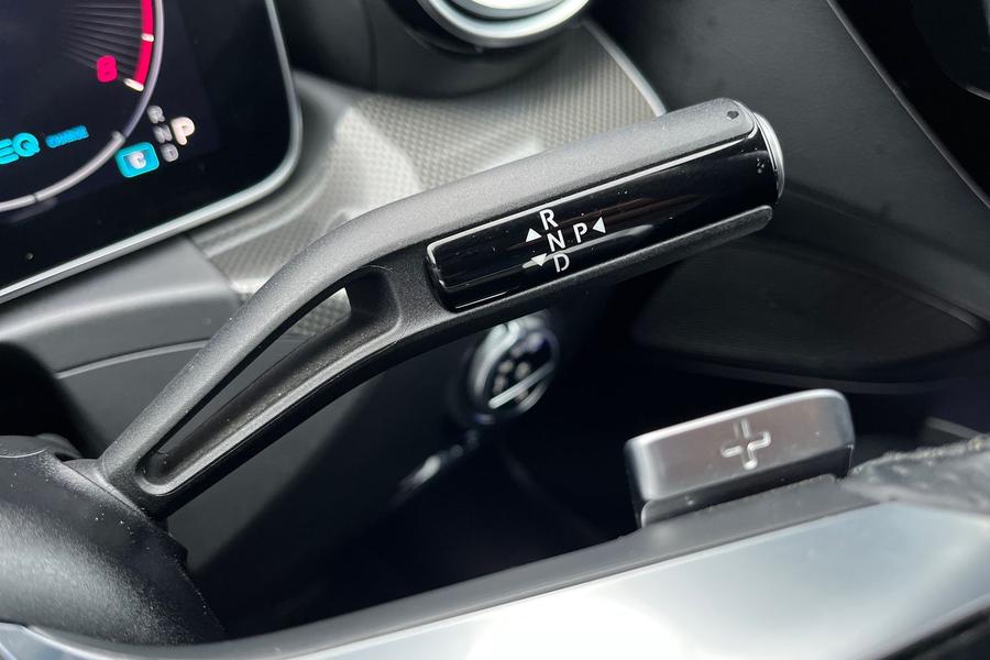 Mercedes-Benz C CLASS Photo autoimg-5f61f0154157358216c1bc4b884c801df333143d.jpg