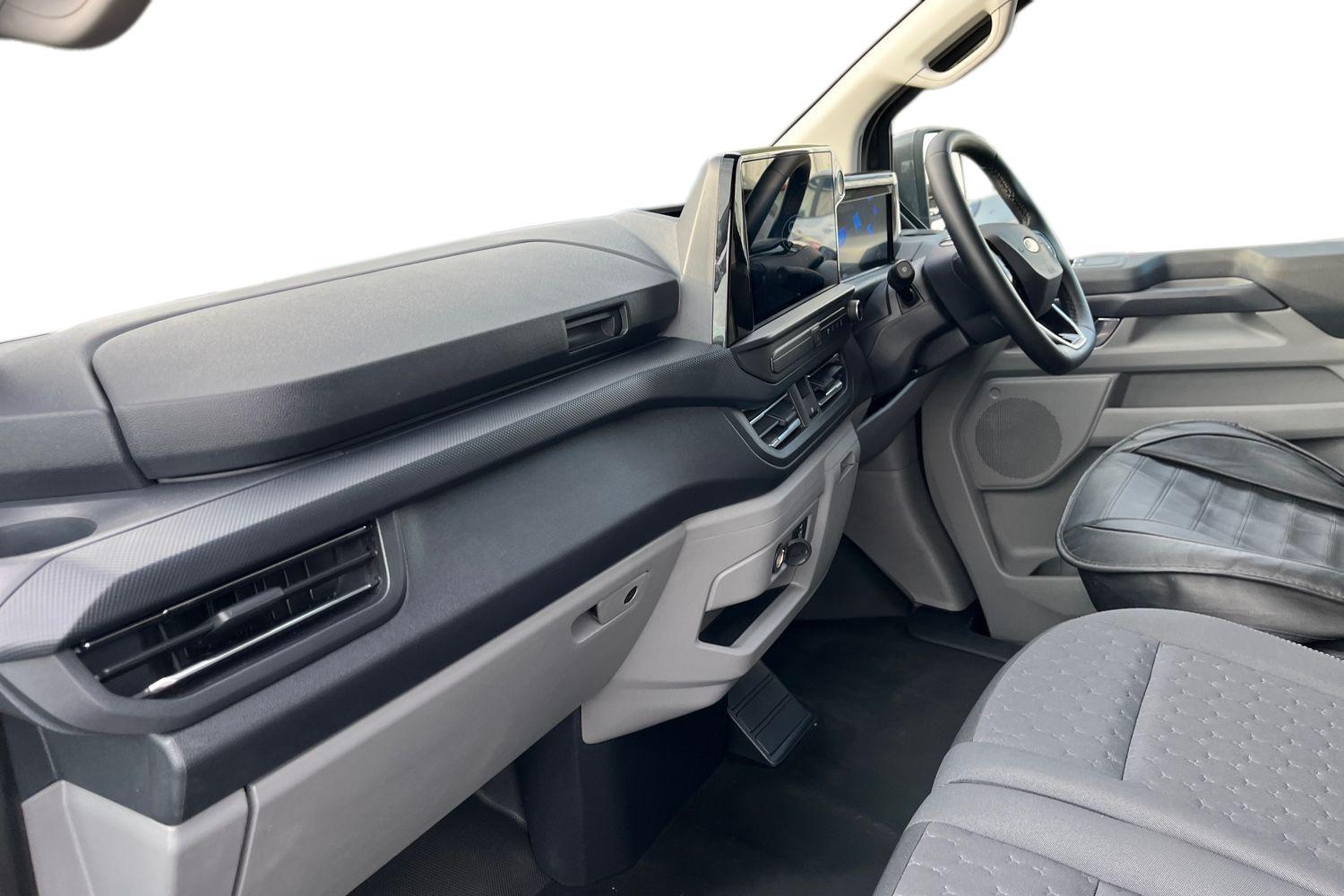 Ford TRANSIT CUSTOM Photo 2