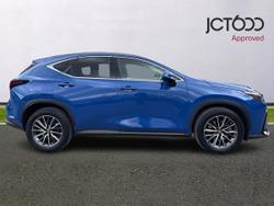 LEXUS Nx Photo 4