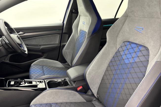 VOLKSWAGEN Golf Photo 34