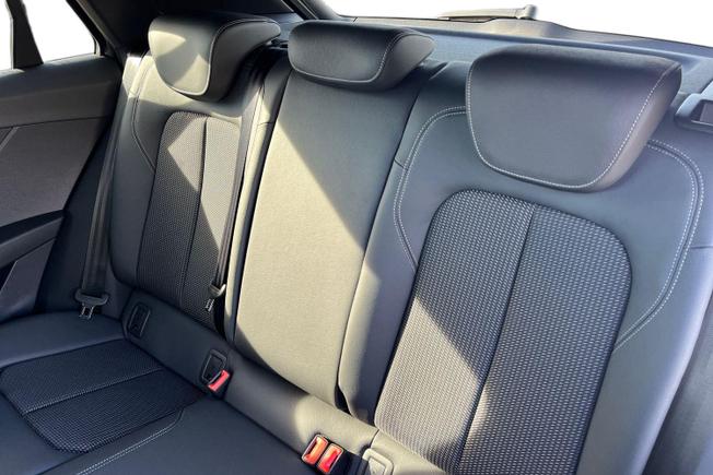 AUDI  Q2  Photo 9