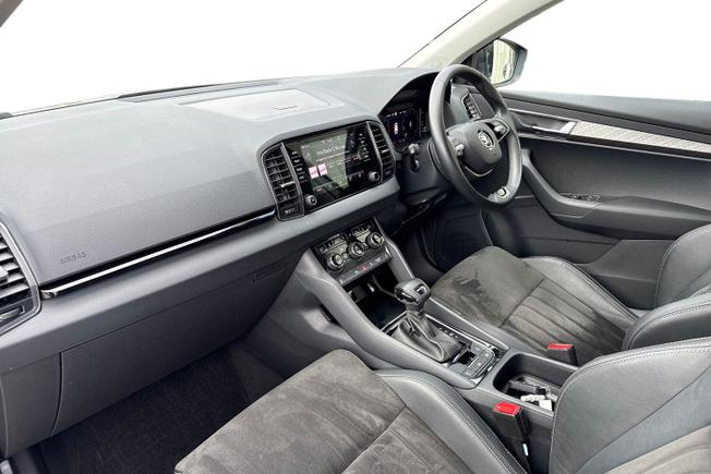 ŠKODA Karoq Photo 2