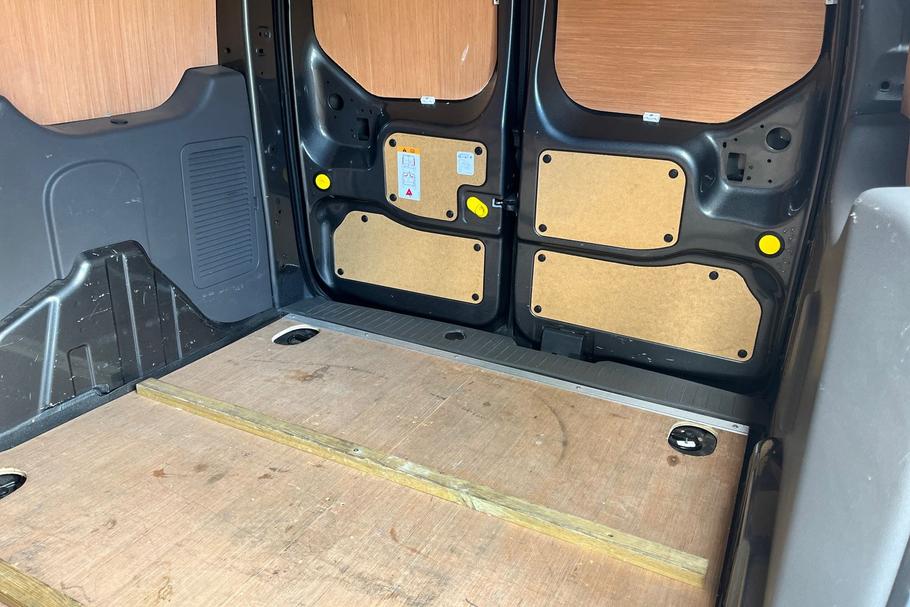 Used Ford Transit Connect LMZ1933 4