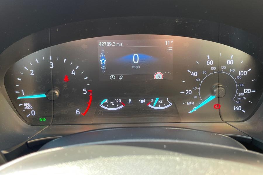 Ford KUGA Photo autoimg-5f6ebf8bd98ba42215af7cde493adc982f4aba3d.jpg