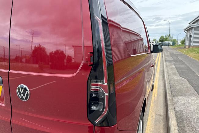 VOLKSWAGEN Caddy Photo 18