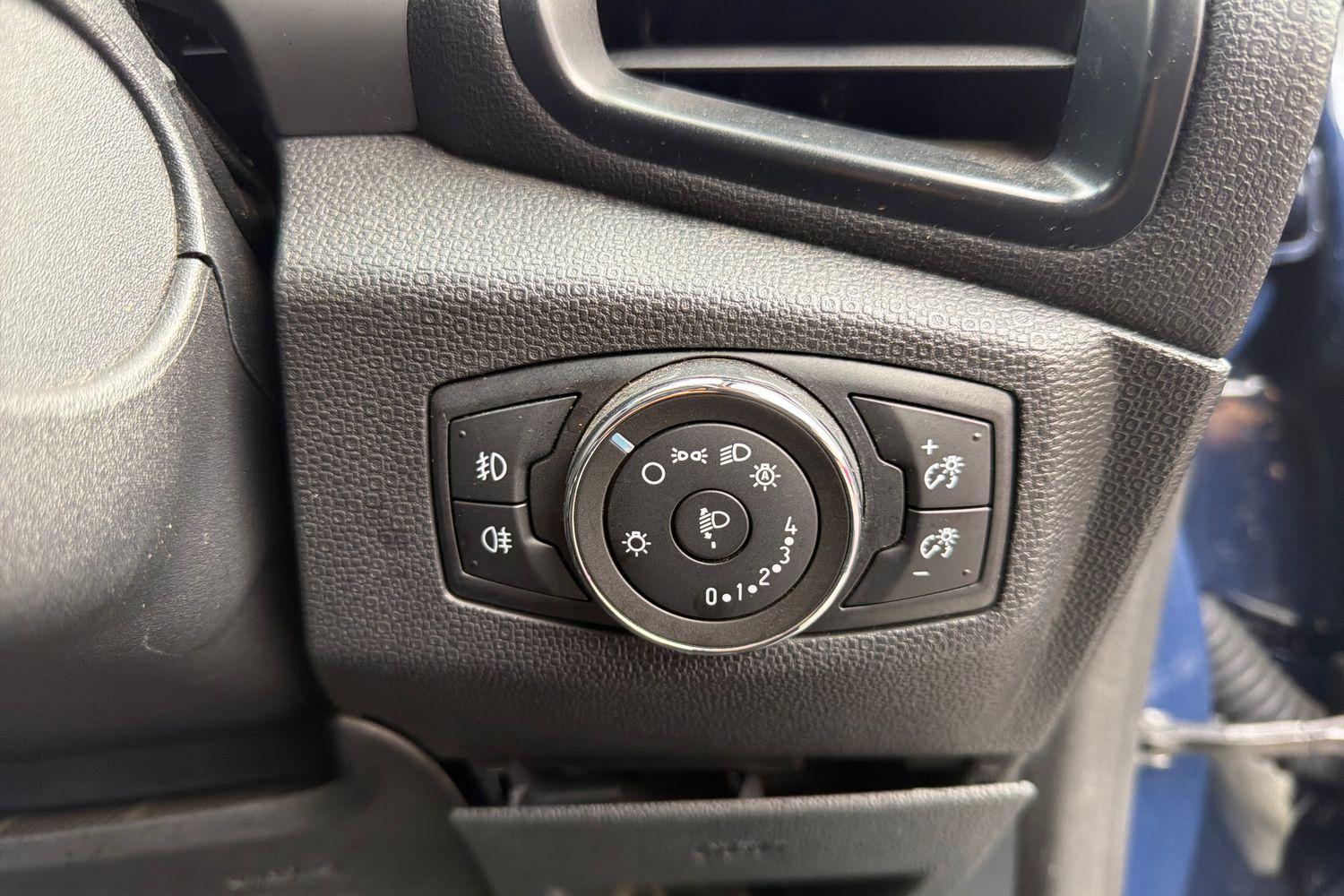 Ford ECOSPORT Photo 22