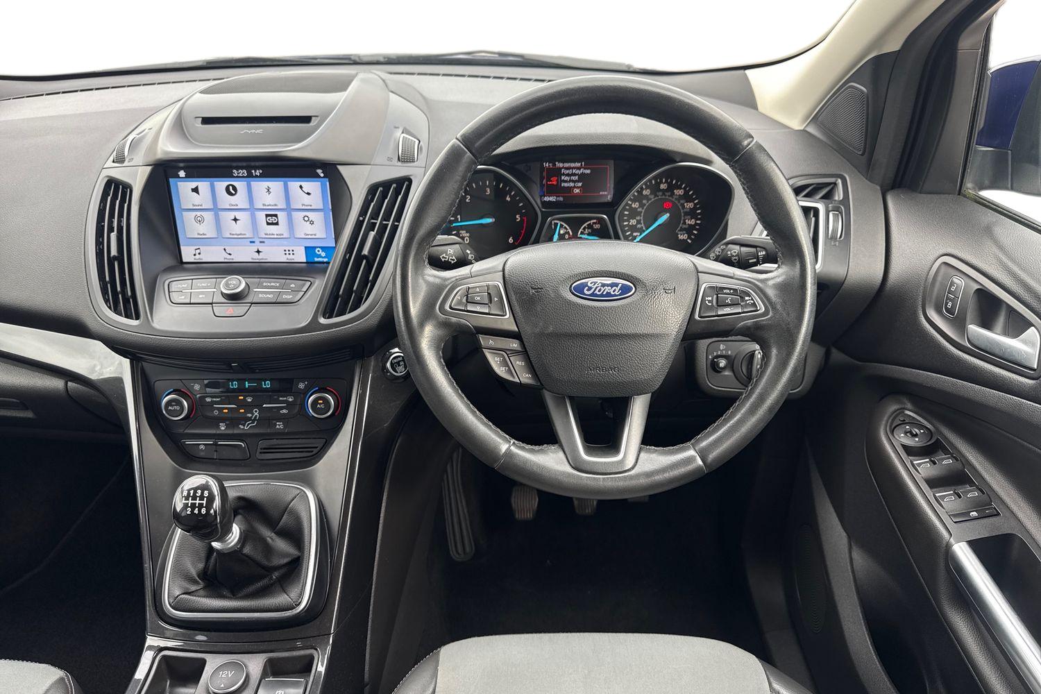 Ford KUGA Photo 10