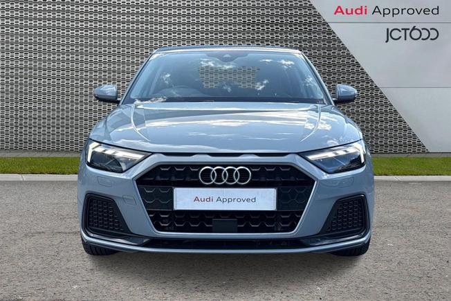 AUDI A1 Photo 8