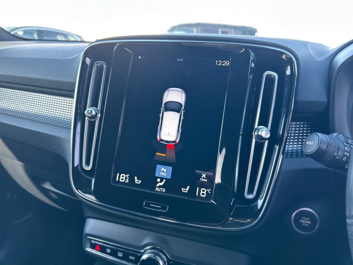 Volvo XC40 Photo 10