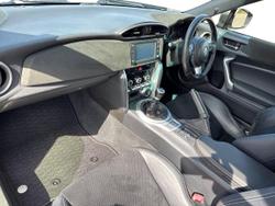 TOYOTA GT86 Photo 2
