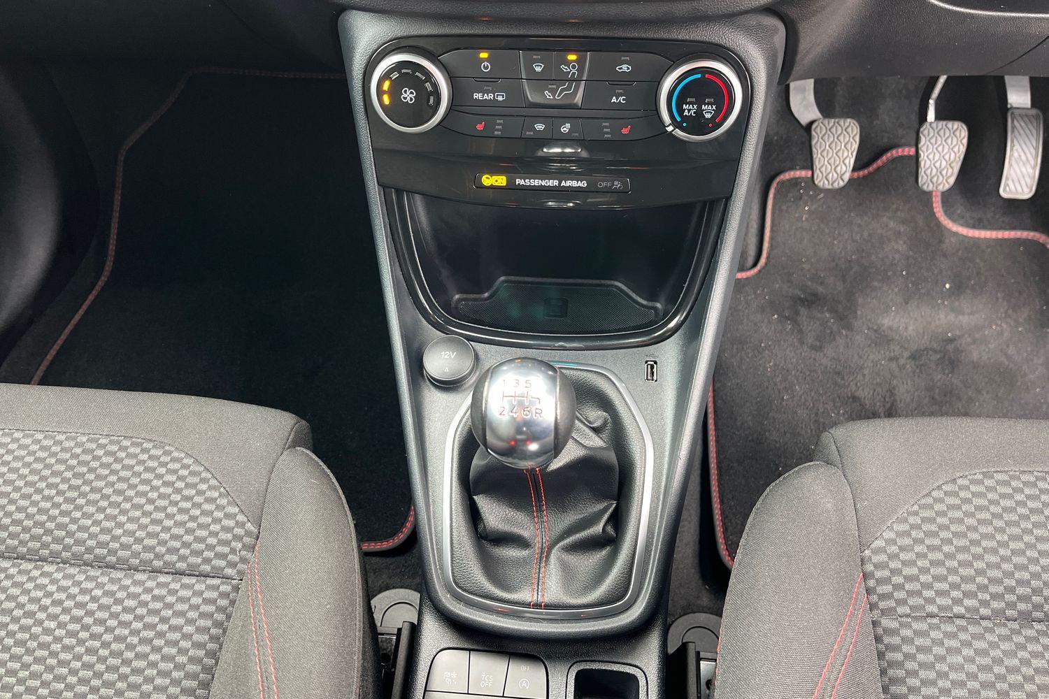 Ford Puma Photo 31
