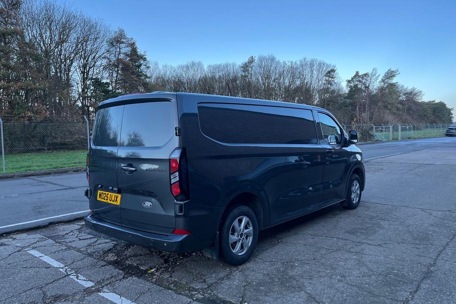 Used Ford TRANSIT CUSTOM 24
