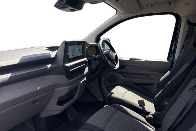 VOLKSWAGEN E-Transporter Photo 2