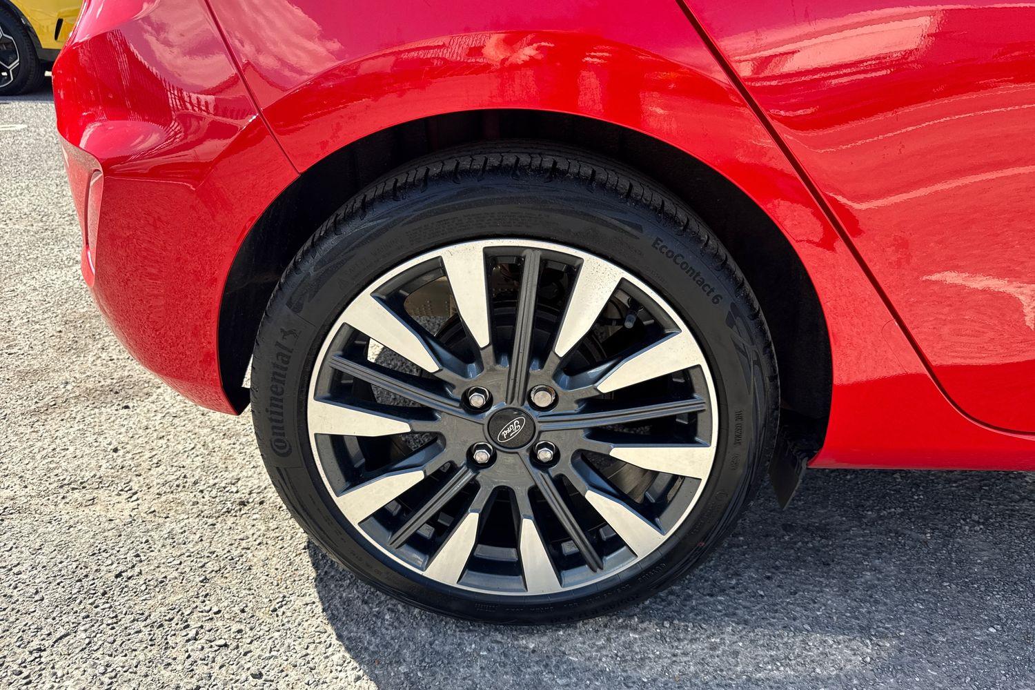 Ford Fiesta Photo 33