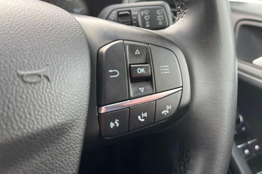 Ford FOCUS Photo autoimg-5f8bee90b018d8d9c442dab960b80845d6ff0864.jpg