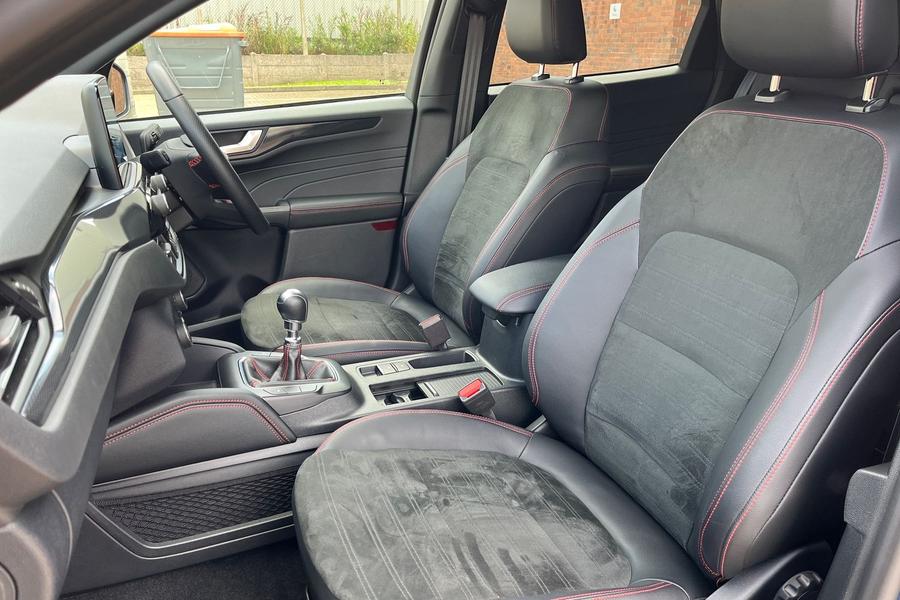 Ford Kuga Photo autoimg-5f907135c9c47a39e8cc4178385db26aa76e3752.jpg