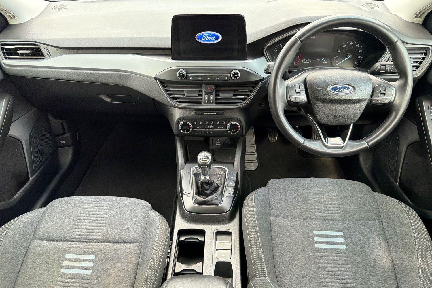 Ford Focus Photo 9