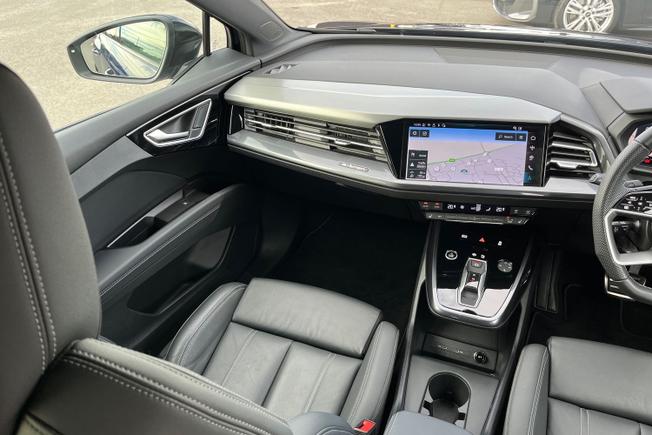 Audi Q4 E-Tron Photo 47