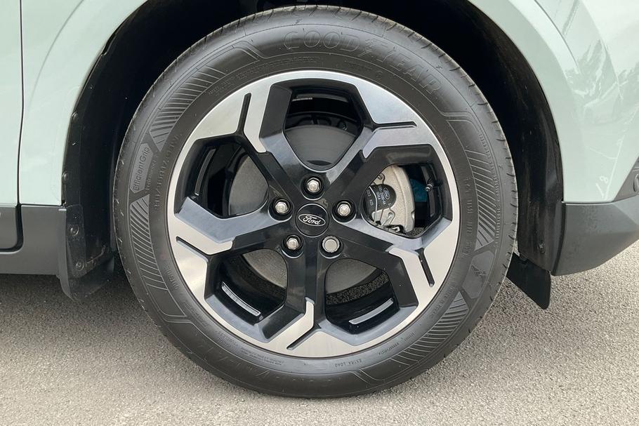 Used Ford E-TRANSIT COURIER 7