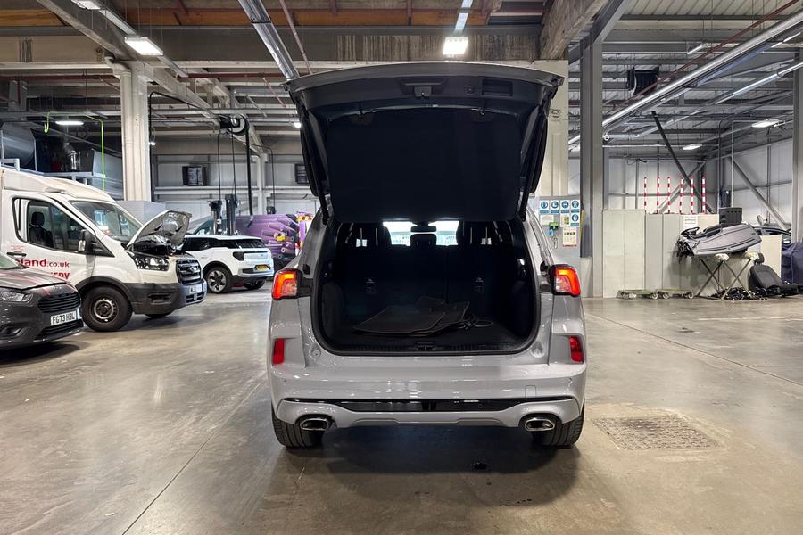 Ford KUGA Photo autoimg-5f99b70cfaec9734672ea4208924e783cbcc68ff.jpg