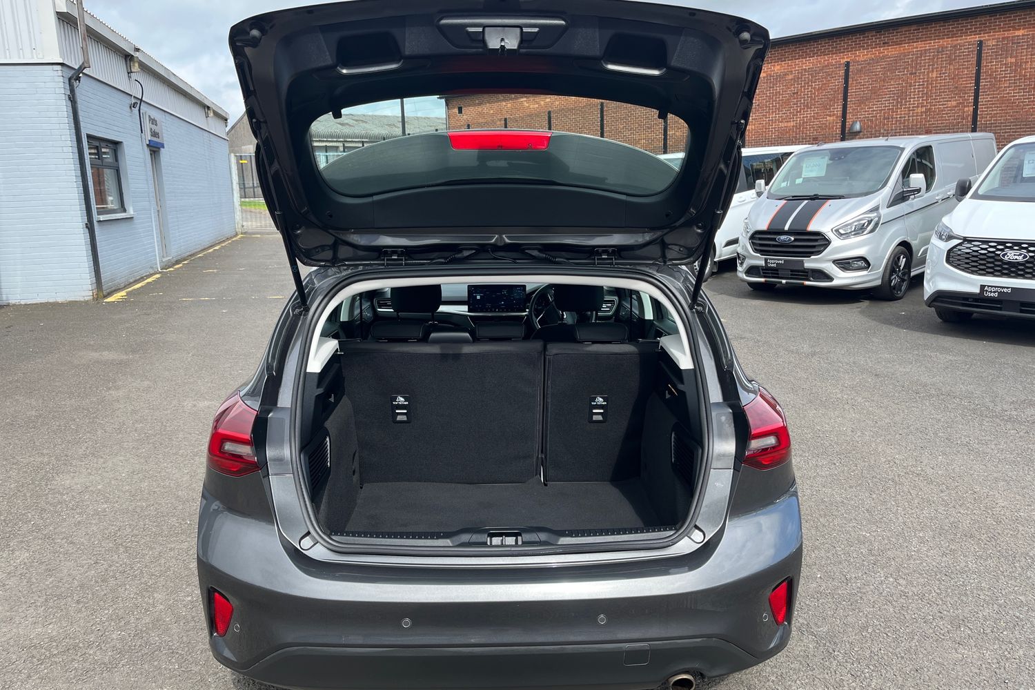 Ford Ford Focus Hatchback 1.0 EcoBoost Hybrid mHEV Titanium 5dr Photo 20