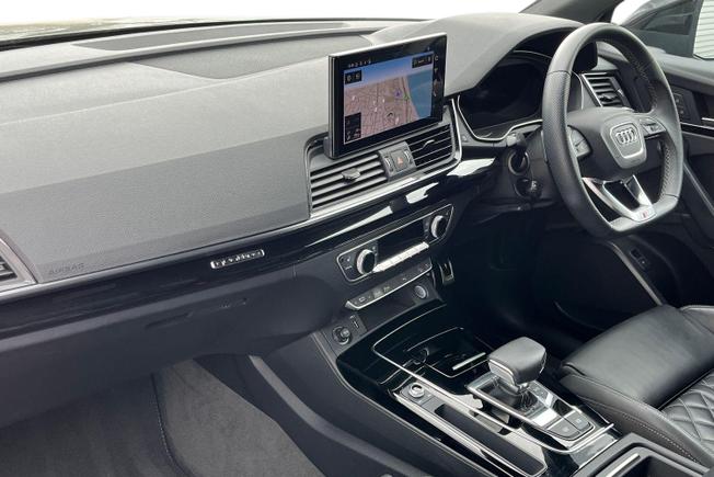 Audi Q5 Photo 2