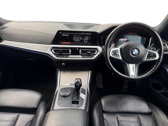 BMW 3 Series Photo 10