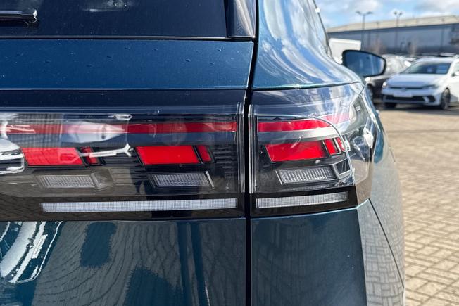 VOLKSWAGEN Tiguan Photo 18