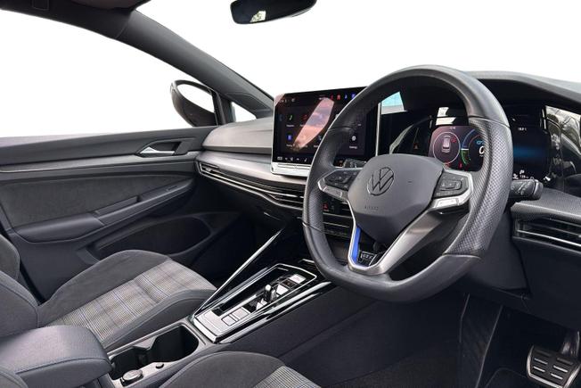 VOLKSWAGEN Golf Photo 6