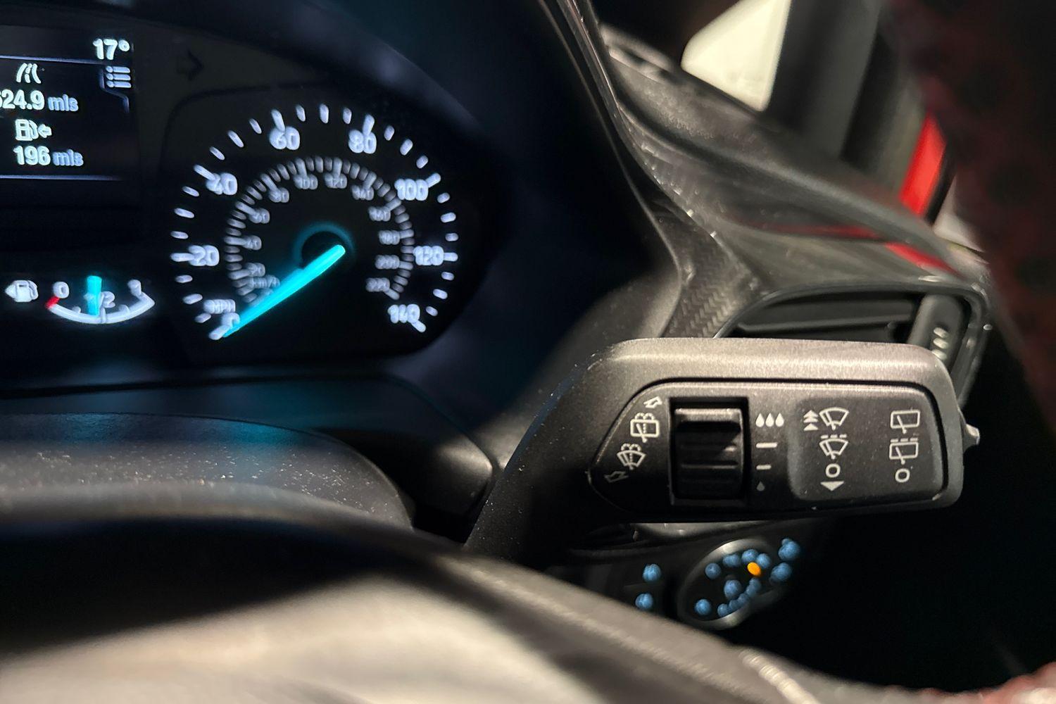 Ford FIESTA Photo 14