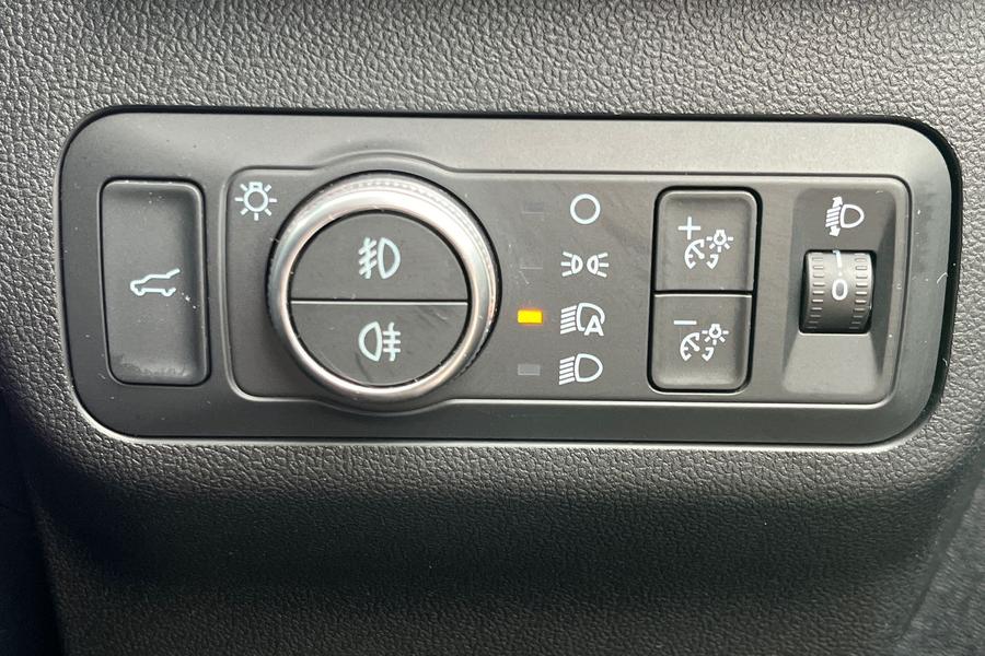 Ford Kuga Photo autoimg-5fa846e1973bb059c2dc4502c2010249f49d5c6d.jpg