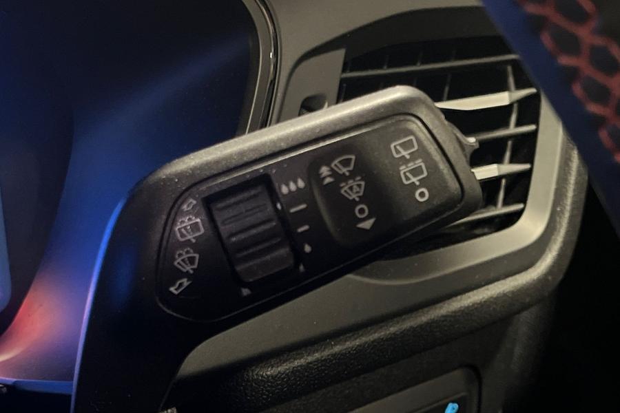 Ford KUGA Photo autoimg-5fa8f4ffb5790901d7ee356a8b1bbb176910cf5c.jpg