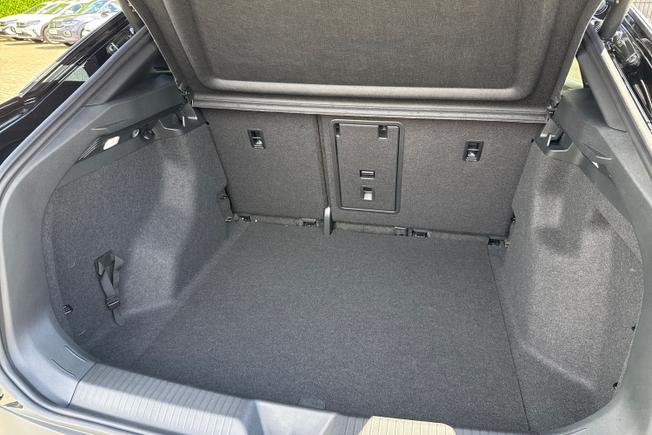 VOLKSWAGEN Id.5 Photo 12