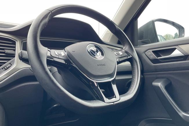 Volkswagen T-Roc Photo 27